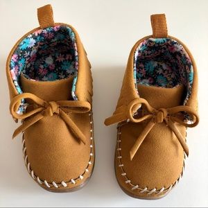 Carter's Every Step Moccasins size 2